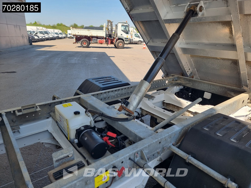 MAN TGE 5.120 Kipper met Kist Dubbel Cabine Dubbellucht 3,5t Trekhaak Navi Airco Cruise Camera Tipper Benne Kieper m3 Airco Dubbel cabine Trek - Kamioncine vetëshkarkuese: foto 5 MAN TGE 5.120 Kipper met Kist Dubbel Cabine Dubbellucht 3,5t Trekhaak Navi Airco Cruise Camera Tipper Benne Kieper m3 Airco Dubbel cabine Trek - Kamioncine vetëshkarkuese: foto 5