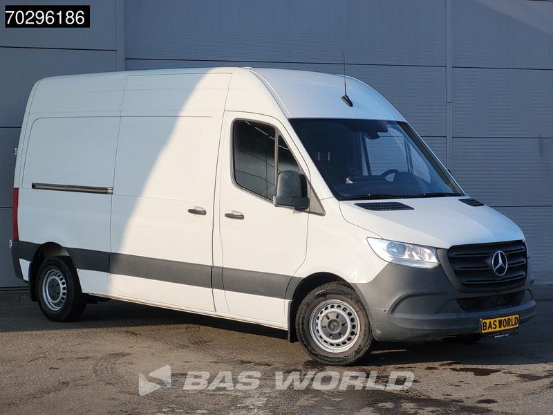 Mercedes-Benz Sprinter 314 CDI Automaat L2H2 Trekhaak Airco Cruise Camera Parkeersensoren MBUX CarPlay Standkachel Euro6 L2 Airco Trekhaak - Furgon: foto 3 Mercedes-Benz Sprinter 314 CDI Automaat L2H2 Trekhaak Airco Cruise Camera Parkeersensoren MBUX CarPlay Standkachel Euro6 L2 Airco Trekhaak - Furgon: foto 3