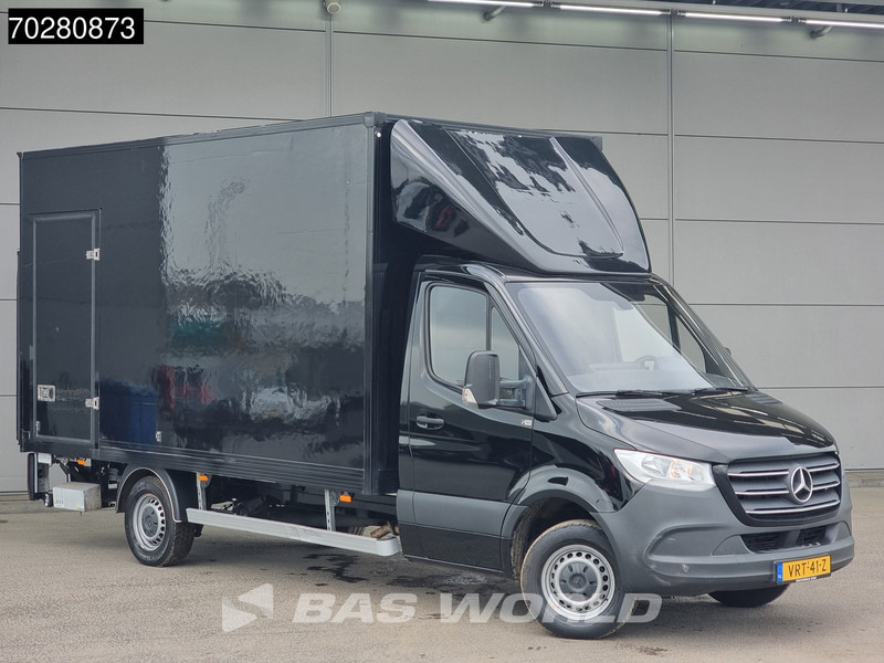 Mercedes-Benz Sprinter 314 CDI Laadklep Automaat Zijdeur Bakwagen Airco Cruise Carplay MBUX Meubelbak Koffer 21m3 Airco Cruise control - Kamioncine me kontinier: foto 5 Mercedes-Benz Sprinter 314 CDI Laadklep Automaat Zijdeur Bakwagen Airco Cruise Carplay MBUX Meubelbak Koffer 21m3 Airco Cruise control - Kamioncine me kontinier: foto 5