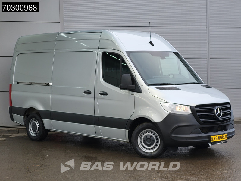 Mercedes-Benz Sprinter 315 CDI Automaat L2H2 150PK Airco Camera Parkeersensoren MBUX CarPlay Euro6 L2 Airco - Furgon i vogël: foto 3 Mercedes-Benz Sprinter 315 CDI Automaat L2H2 150PK Airco Camera Parkeersensoren MBUX CarPlay Euro6 L2 Airco - Furgon i vogël: foto 3