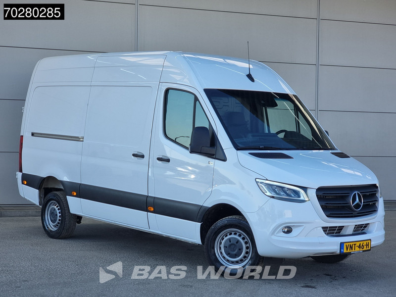 Mercedes-Benz Sprinter 315 CDI Automaat L2H2 LED Trekhaak Navi Airco Cruise Camera MBUX L2 10m3 Airco Trekhaak Cruise control - Furgon: foto 3 Mercedes-Benz Sprinter 315 CDI Automaat L2H2 LED Trekhaak Navi Airco Cruise Camera MBUX L2 10m3 Airco Trekhaak Cruise control - Furgon: foto 3
