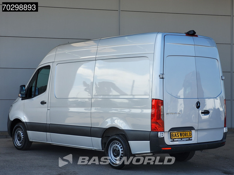 Mercedes-Benz Sprinter 315 CDI COMING SOON! Automaat L2H2 150PK Airco Camera Parkeersensoren MBUX CarPlay Euro6 L2 12m3 Airco - Furgon i vogël: foto 2 Mercedes-Benz Sprinter 315 CDI COMING SOON! Automaat L2H2 150PK Airco Camera Parkeersensoren MBUX CarPlay Euro6 L2 12m3 Airco - Furgon i vogël: foto 2