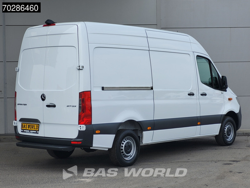 Mercedes-Benz Sprinter 317 CDI Automaat L2H2 170PK Navi Airco Cruise Camera Parkeersensoren MBUX CarPlay Euro6 L2 12m3 Airco Cruise control - Furgon: foto 5 Mercedes-Benz Sprinter 317 CDI Automaat L2H2 170PK Navi Airco Cruise Camera Parkeersensoren MBUX CarPlay Euro6 L2 12m3 Airco Cruise control - Furgon: foto 5