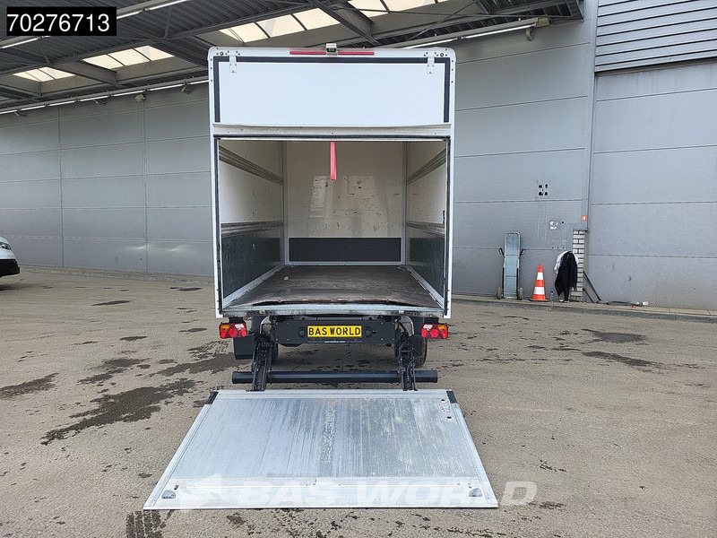 Volkswagen Crafter 177pk !!Damaged!! Automaat Laadklep Bakwagen Airco Camera Meubelbak Koffer Airco Cruise control - Kamioncine me kontinier: foto 3 Volkswagen Crafter 177pk !!Damaged!! Automaat Laadklep Bakwagen Airco Camera Meubelbak Koffer Airco Cruise control - Kamioncine me kontinier: foto 3
