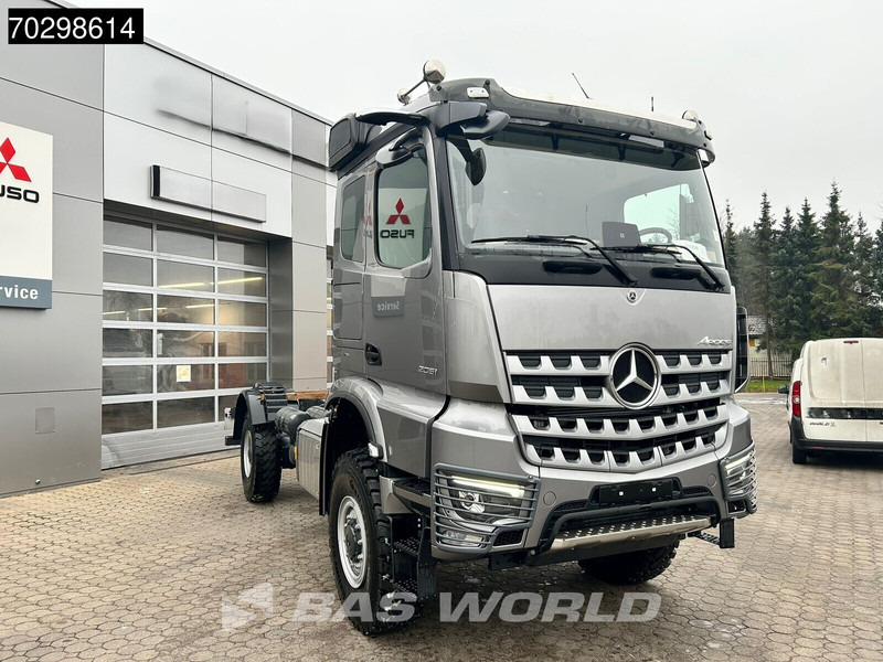 Mercedes-Benz Acrocs 2051 Arocs 4X4 NEW 4x4 chassis! Camper base Steel suspension Big-Axle Automatic Euro 6 - Kamion kabinë-shasi: foto 3 Mercedes-Benz Acrocs 2051 Arocs 4X4 NEW 4x4 chassis! Camper base Steel suspension Big-Axle Automatic Euro 6 - Kamion kabinë-shasi: foto 3