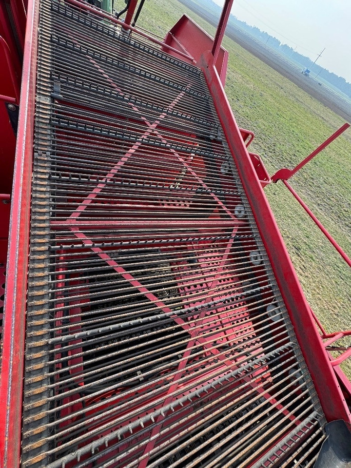 Makinë për nxjerrjen e patateve Grimme SE 150-60 XXL: foto 17 Makinë për nxjerrjen e patateve Grimme SE 150-60 XXL: foto 17