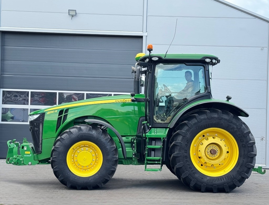 John Deere 8310 R - Traktor: foto 4 John Deere 8310 R - Traktor: foto 4