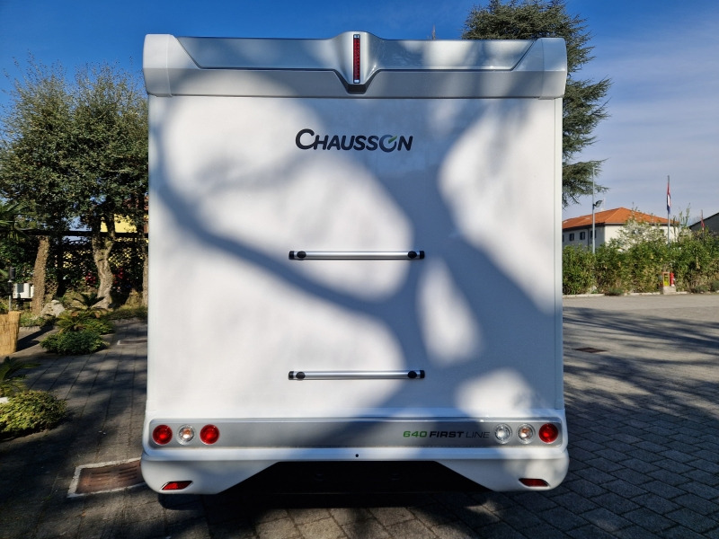 Chausson 640 First Line Ford - Kamper gjysmë i integruar: foto 3 Chausson 640 First Line Ford - Kamper gjysmë i integruar: foto 3