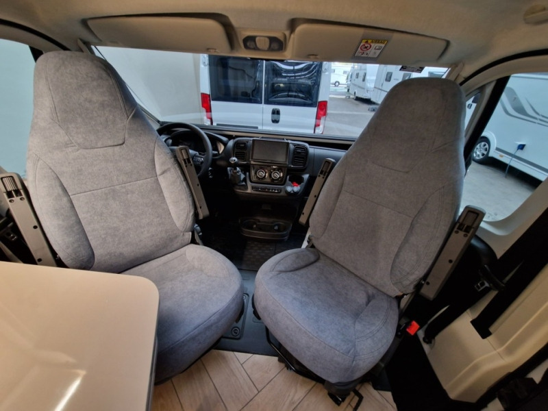 Chausson First Line V594L - Furgon kampingu: foto 4 Chausson First Line V594L - Furgon kampingu: foto 4