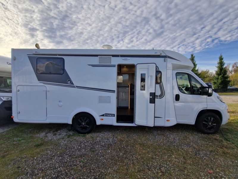 Etrusco T 7400 SBC - Kamper gjysmë i integruar: foto 2 Etrusco T 7400 SBC - Kamper gjysmë i integruar: foto 2