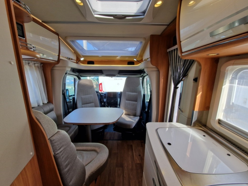 Kamper gjysmë i integruar Hymer MLT 580: foto 13