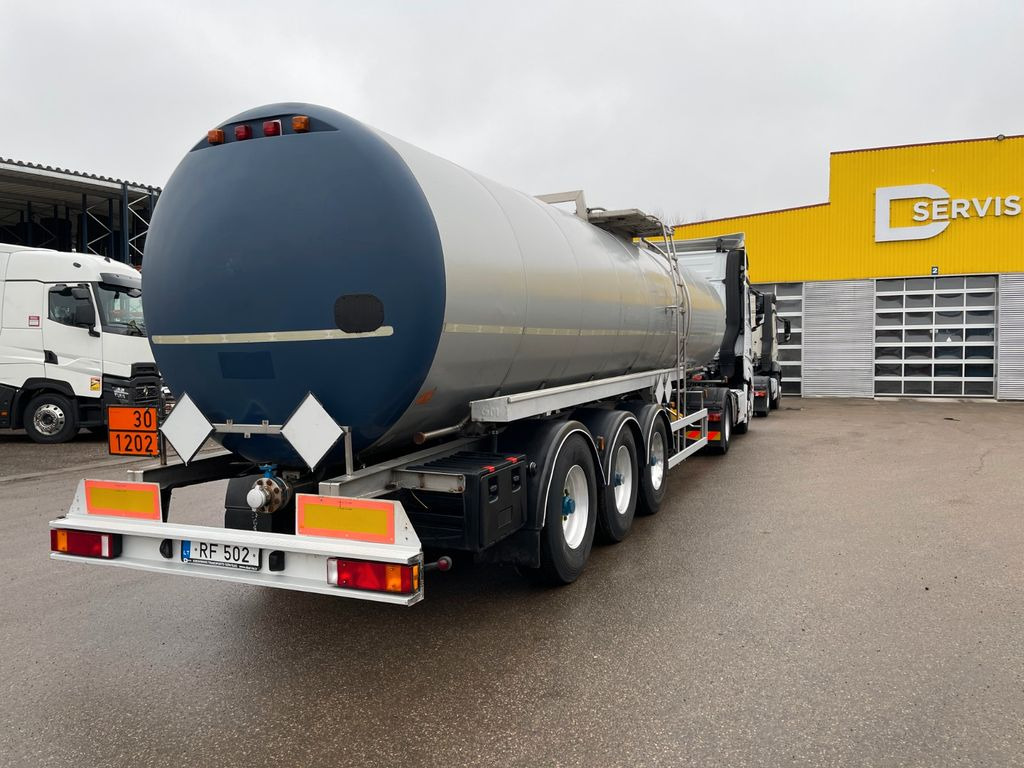 Magyar ADR 7 units - Gjysmë rimorkio me bot: foto 1 Magyar ADR 7 units - Gjysmë rimorkio me bot: foto 1