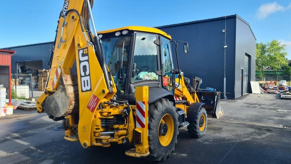 JCB 3 CX 14M3WM - Fadromë me shkarkim nga prapa: foto 4 JCB 3 CX 14M3WM - Fadromë me shkarkim nga prapa: foto 4