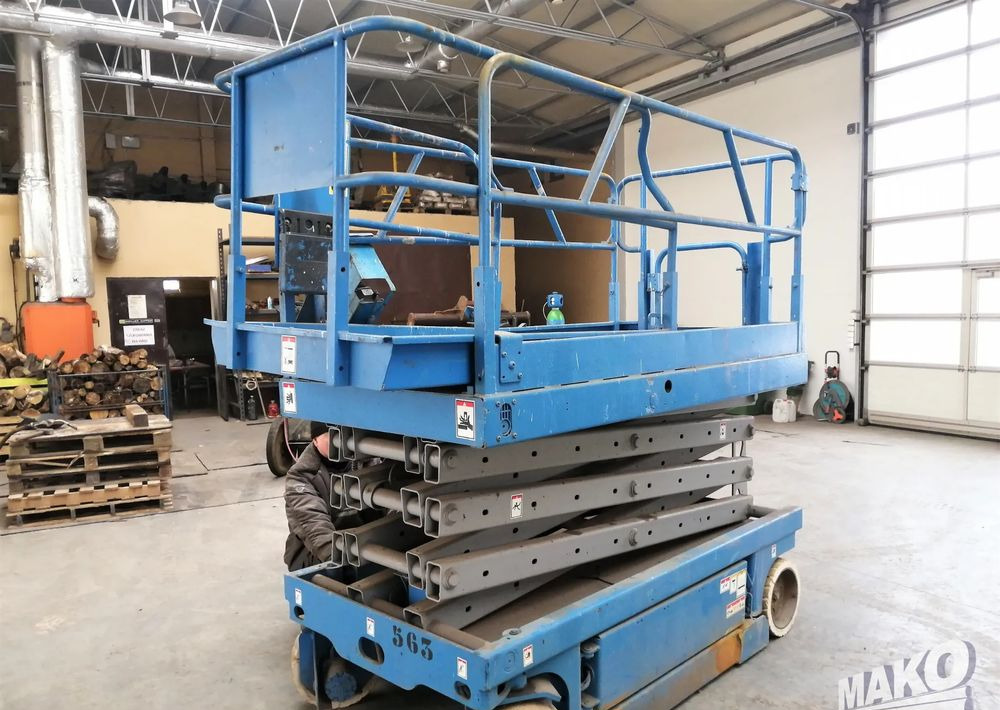 Genie GS 2046 - Ngritës gërshërë: foto 3 Genie GS 2046 - Ngritës gërshërë: foto 3