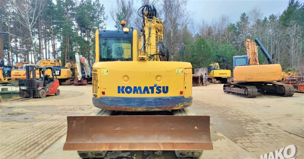 Komatsu PC138 US-8 - Ekskavator me zinxhirë: foto 3 Komatsu PC138 US-8 - Ekskavator me zinxhirë: foto 3