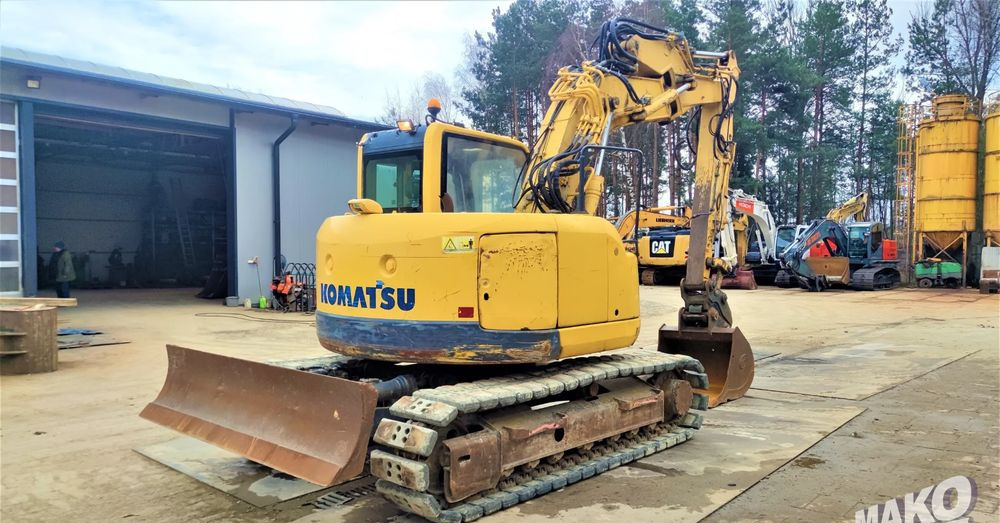 Komatsu PC138 US-8 - Ekskavator me zinxhirë: foto 4 Komatsu PC138 US-8 - Ekskavator me zinxhirë: foto 4