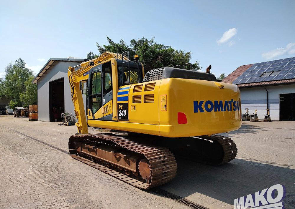 Komatsu PC240LC-10 - Ekskavator me zinxhirë: foto 4 Komatsu PC240LC-10 - Ekskavator me zinxhirë: foto 4