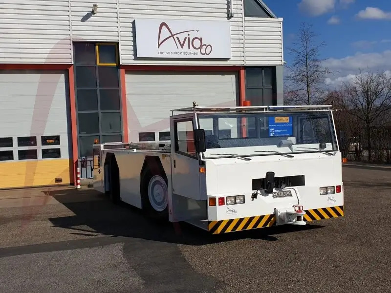 SCHOPF F396C - Automjet për tërheqjen e aeroplanit: foto 1 SCHOPF F396C - Automjet për tërheqjen e aeroplanit: foto 1