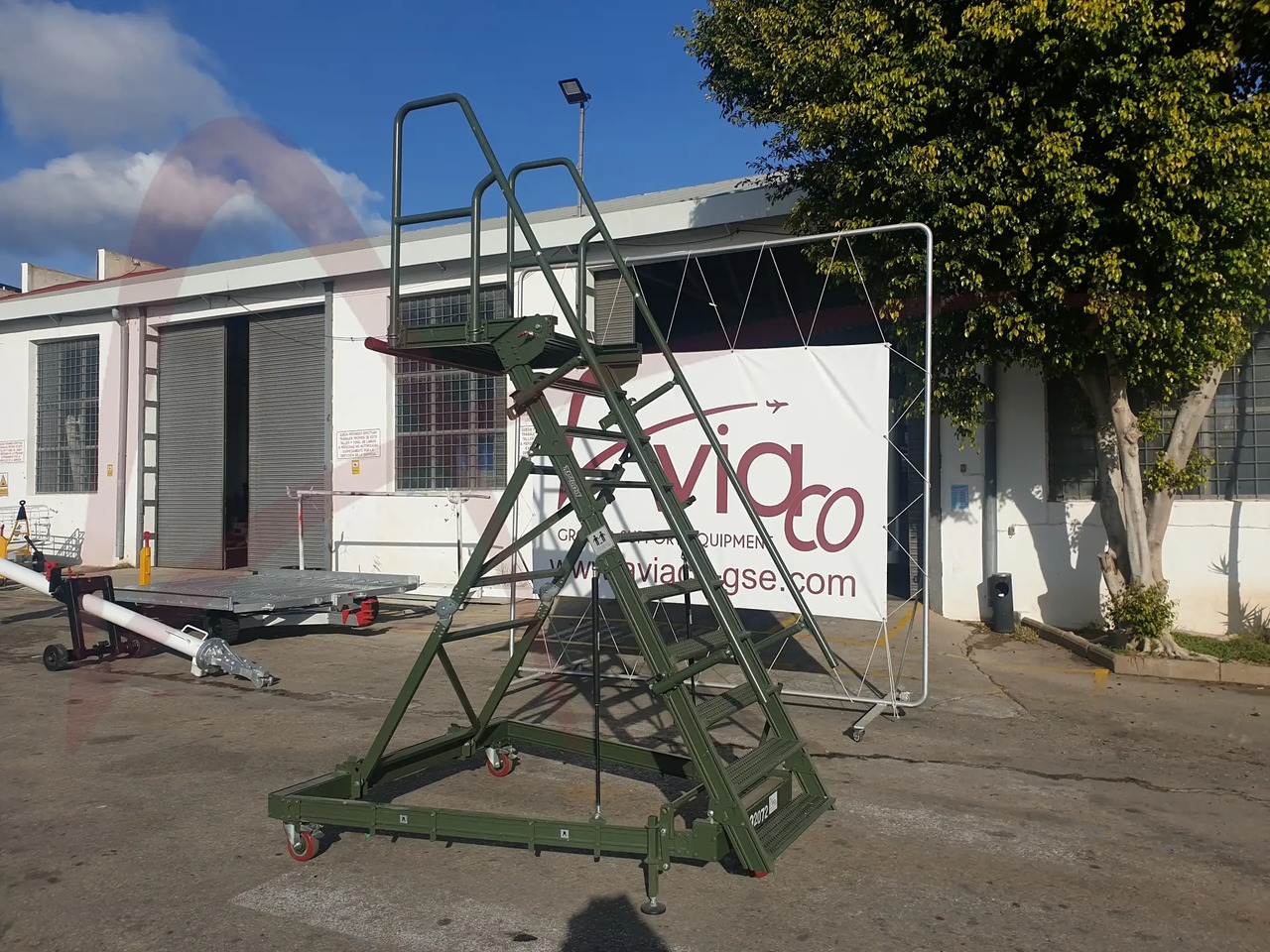 TEST-FUCHS CLT-1 - Shkallë për pasagjerët: foto 3 TEST-FUCHS CLT-1 - Shkallë për pasagjerët: foto 3