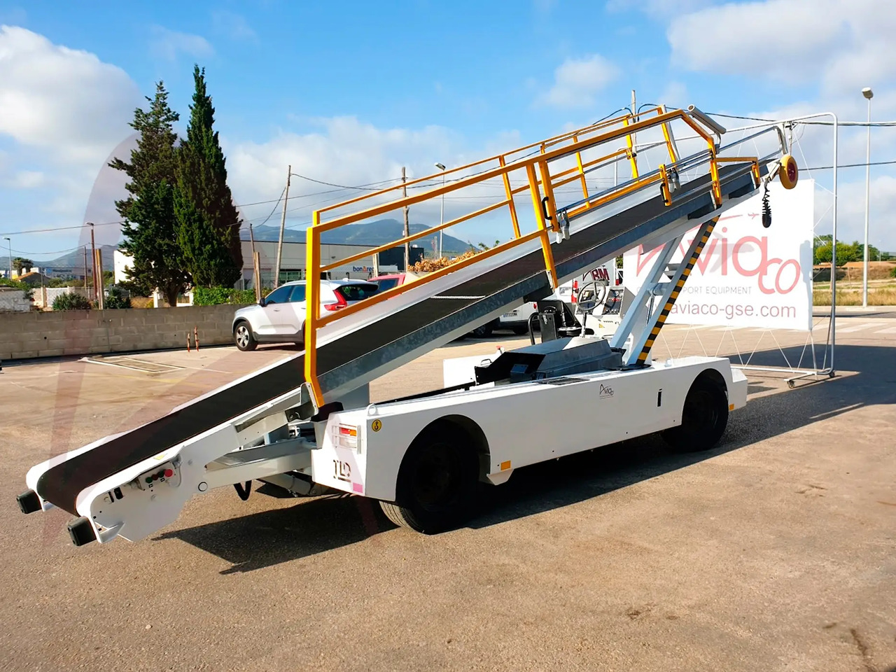 TLD NBL-D - Shirit transportues avionësh: foto 2 TLD NBL-D - Shirit transportues avionësh: foto 2