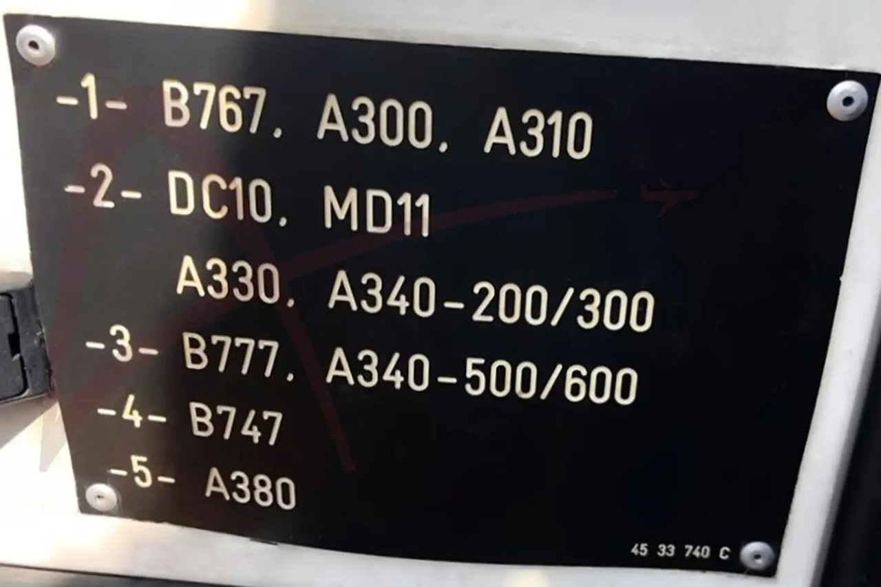 TLD TPX-500-MTS - Automjet për tërheqjen e aeroplanit: foto 4 TLD TPX-500-MTS - Automjet për tërheqjen e aeroplanit: foto 4