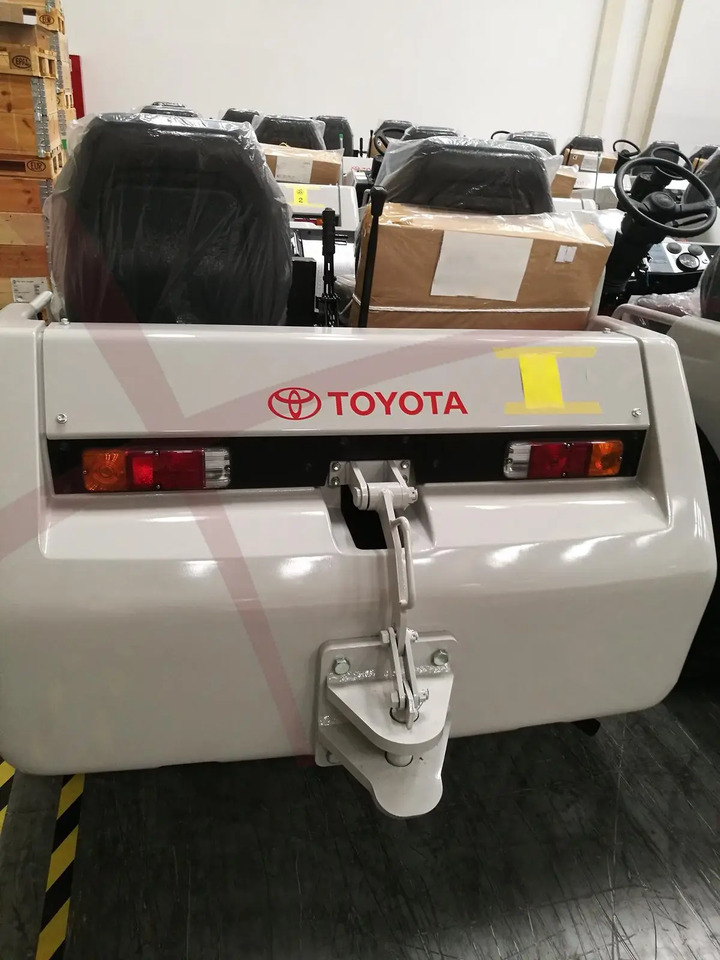 TOYOTA 52-2TD-25 - Mjet për tërheqjen e bagazheve: foto 3 TOYOTA 52-2TD-25 - Mjet për tërheqjen e bagazheve: foto 3