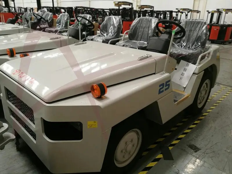 TOYOTA 52-2TD-25 - Mjet për tërheqjen e bagazheve: foto 1 TOYOTA 52-2TD-25 - Mjet për tërheqjen e bagazheve: foto 1