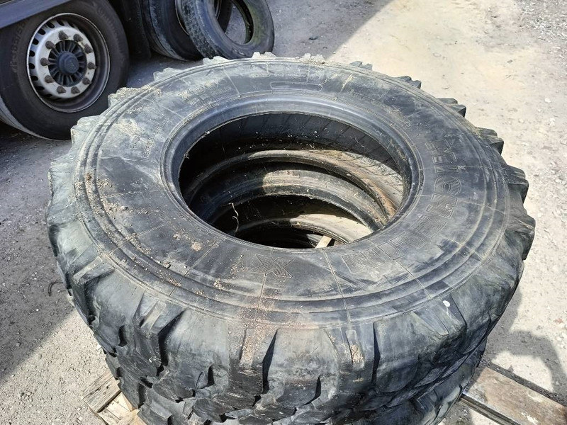 Michelin continental band 13R22.5 , 315/80R22.5 , 13R22,5 l - Goma dhe bandazhe për Makineri ndërtimi: foto 3 Michelin continental band 13R22.5 , 315/80R22.5 , 13R22,5 l - Goma dhe bandazhe për Makineri ndërtimi: foto 3