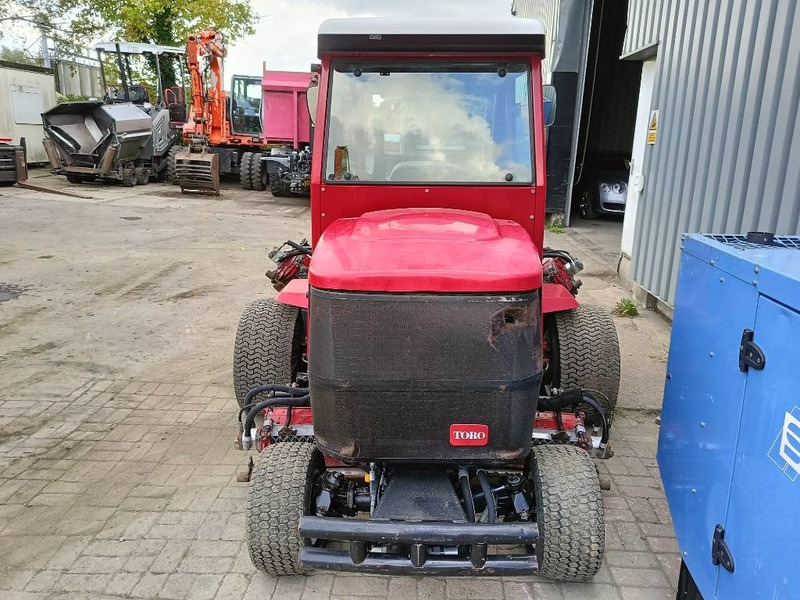 Toro Reelmaster 6500 D maaier mower kubota cilinder - Korrëse bari: foto 3 Toro Reelmaster 6500 D maaier mower kubota cilinder - Korrëse bari: foto 3