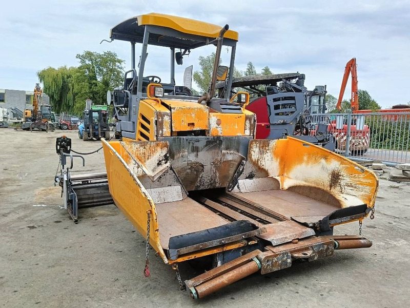Vögele Super 1303-3i asfalt machine paver 2019 - Shtrues asfalti: foto 2 Vögele Super 1303-3i asfalt machine paver 2019 - Shtrues asfalti: foto 2