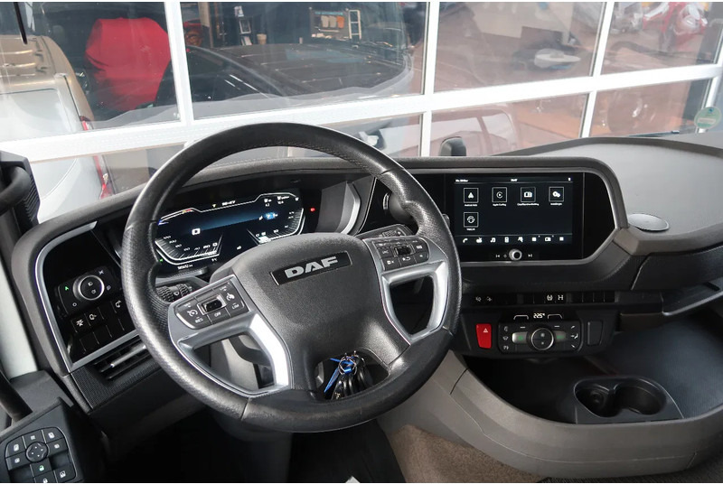 DAF XF 480 NEW/ RETARDER/ 2X TANK/ ACC - Gjysmë-kamion: foto 2 DAF XF 480 NEW/ RETARDER/ 2X TANK/ ACC - Gjysmë-kamion: foto 2