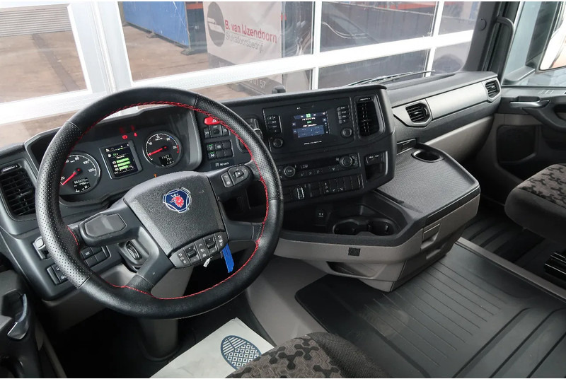 Scania R410 NGS RETARDER/ ACC/ 2X TANK/ DIFF LOCK - Gjysmë-kamion: foto 2 Scania R410 NGS RETARDER/ ACC/ 2X TANK/ DIFF LOCK - Gjysmë-kamion: foto 2