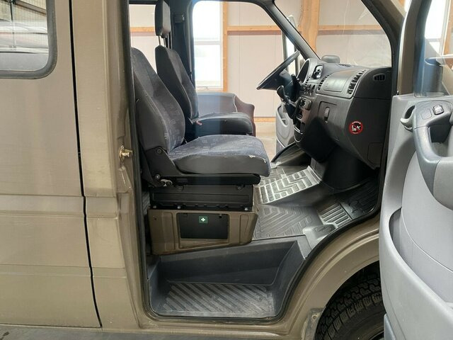 MERCEDES-BENZ Sprinter 313 CDI Doka 4x4 Allrad 1.Hand... - Kamioncine me tendë, Kamioncine dopio kabinë: foto 5 MERCEDES-BENZ Sprinter 313 CDI Doka 4x4 Allrad 1.Hand... - Kamioncine me tendë, Kamioncine dopio kabinë: foto 5