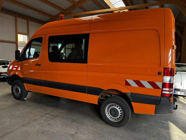 MERCEDES-BENZ Sprinter 316 CDI 4x4 Allrad 5-Sitzer... - Furgon, Kamioncine dopio kabinë: foto 2 MERCEDES-BENZ Sprinter 316 CDI 4x4 Allrad 5-Sitzer... - Furgon, Kamioncine dopio kabinë: foto 2