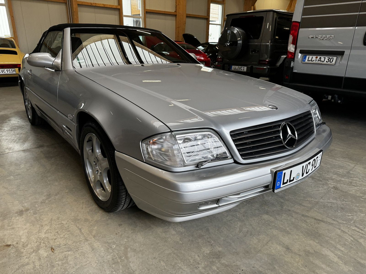 Mercedes-Benz SL 280 R 129 Scheckheft Mercedes Mercedes-Benz SL 280 R 129 Scheckheft Mercedes - Veturë: foto 3 Mercedes-Benz SL 280 R 129 Scheckheft Mercedes Mercedes-Benz SL 280 R 129 Scheckheft Mercedes - Veturë: foto 3