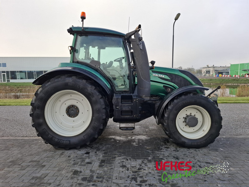 Valtra T194 D TwinTrack - Traktor: foto 4 Valtra T194 D TwinTrack - Traktor: foto 4