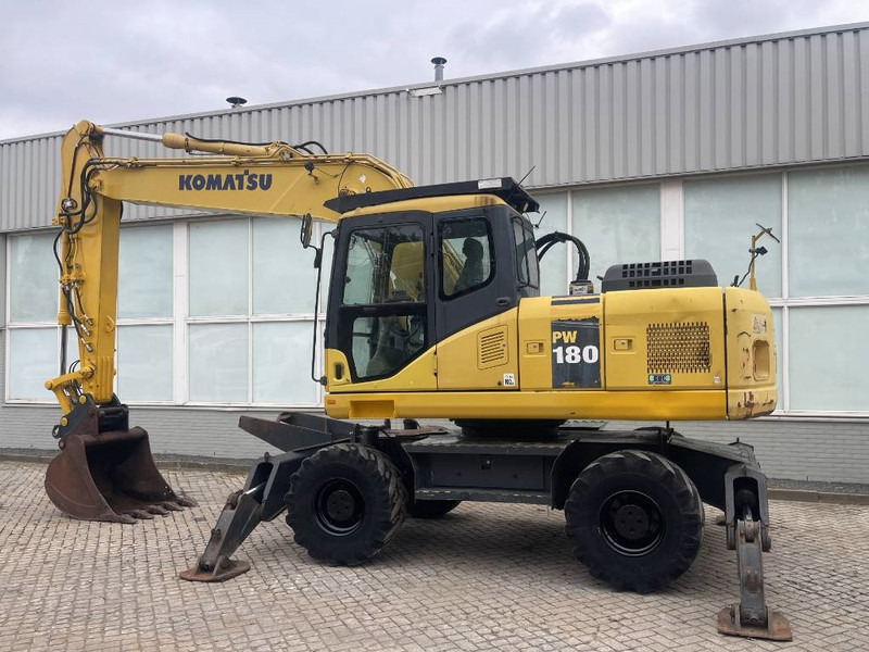 Komatsu PW 180-7EO 2009 - Ekskavator me goma: foto 5 Komatsu PW 180-7EO 2009 - Ekskavator me goma: foto 5