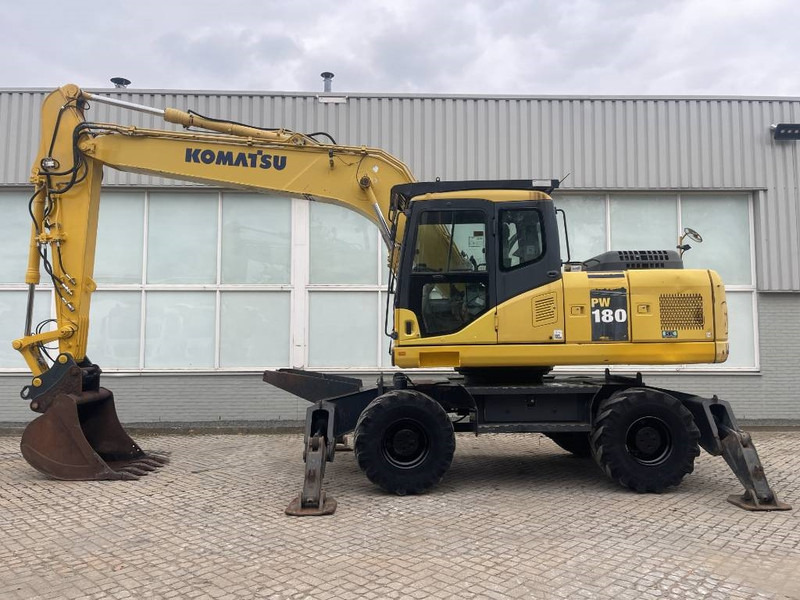 Komatsu PW 180-7EO 2009 - Ekskavator me goma: foto 4 Komatsu PW 180-7EO 2009 - Ekskavator me goma: foto 4
