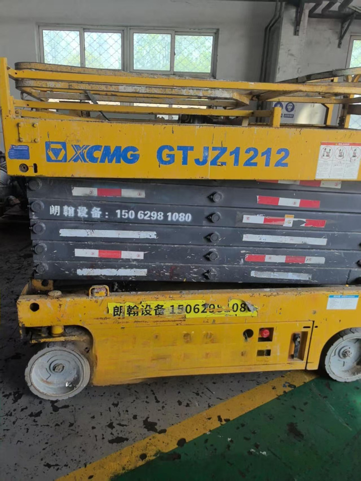 XCMG GTJZ1212 12m aerial work table platform scissor lift for sale - Ngritës gërshërë: foto 4 XCMG GTJZ1212 12m aerial work table platform scissor lift for sale - Ngritës gërshërë: foto 4