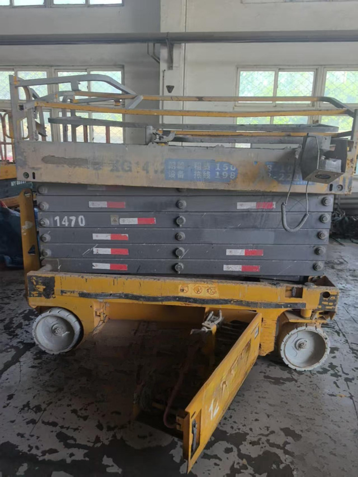 XCMG GTJZ1212 12m used lifting work table scissor lift price - Ngritës gërshërë: foto 4 XCMG GTJZ1212 12m used lifting work table scissor lift price - Ngritës gërshërë: foto 4