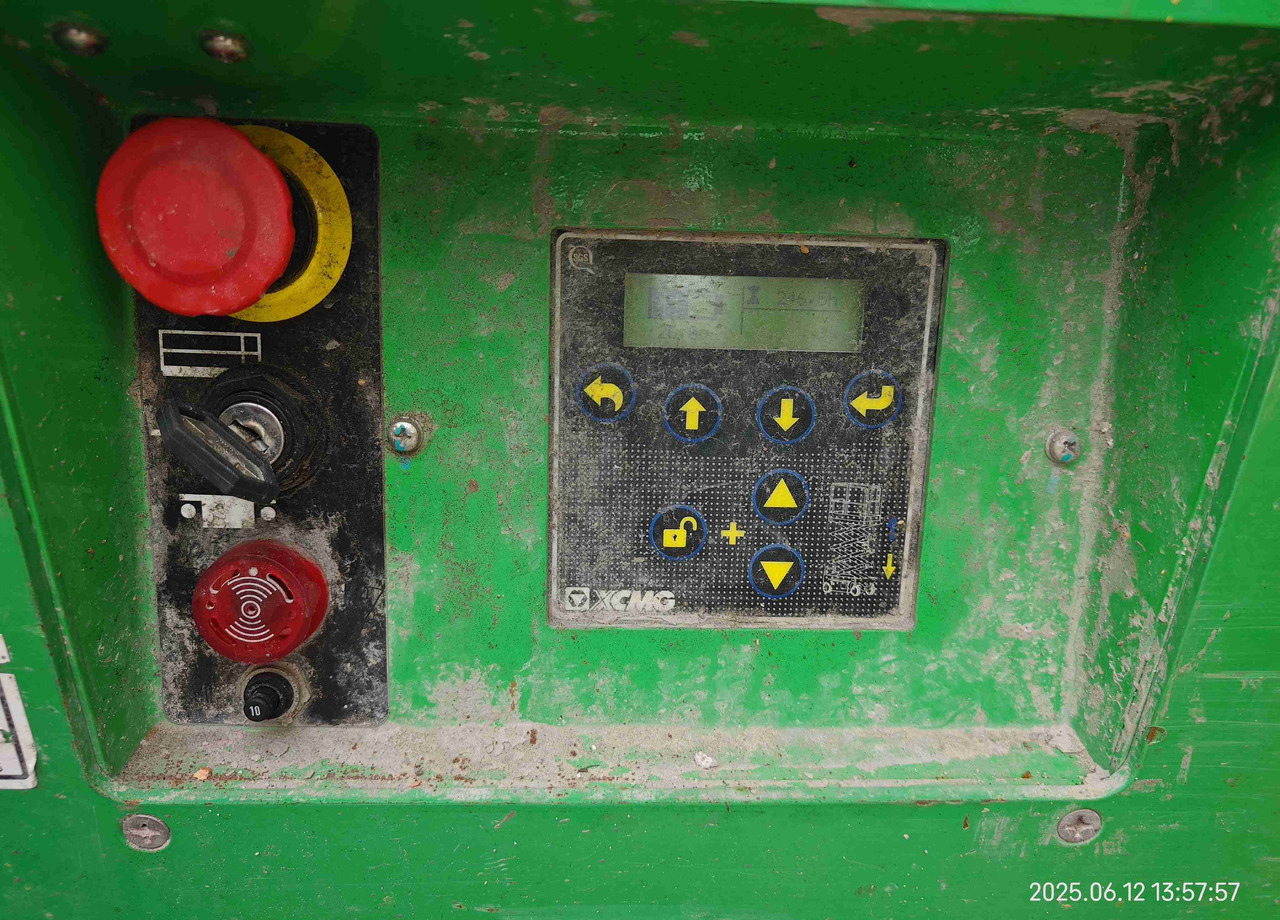 XCMG Lithium battery 8m second hand scissor lift XG0807HD-Li price - Ngritës gërshërë: foto 4 XCMG Lithium battery 8m second hand scissor lift XG0807HD-Li price - Ngritës gërshërë: foto 4