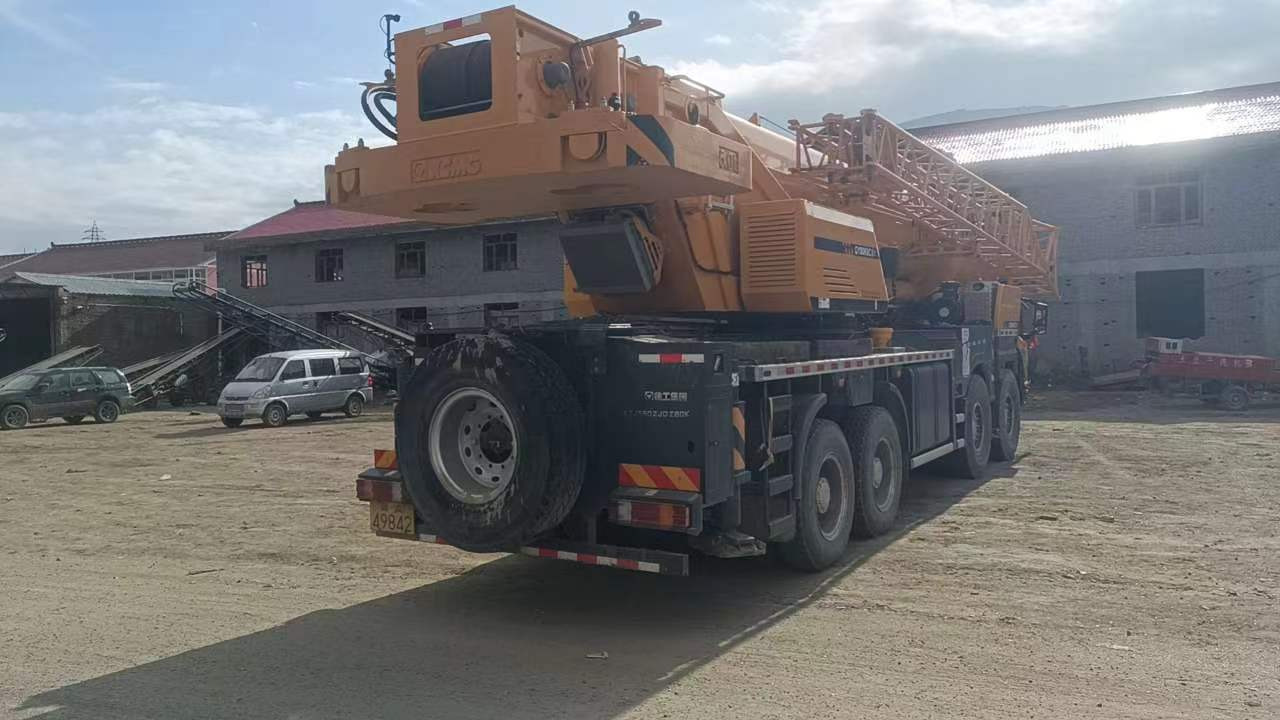 Lizingu i  XCMG Official Price Of Mobile Crane QY80K6C Second Hand Boom Truck Crane Price List XCMG Official Price Of Mobile Crane QY80K6C Second Hand Boom Truck Crane Price List: foto 7