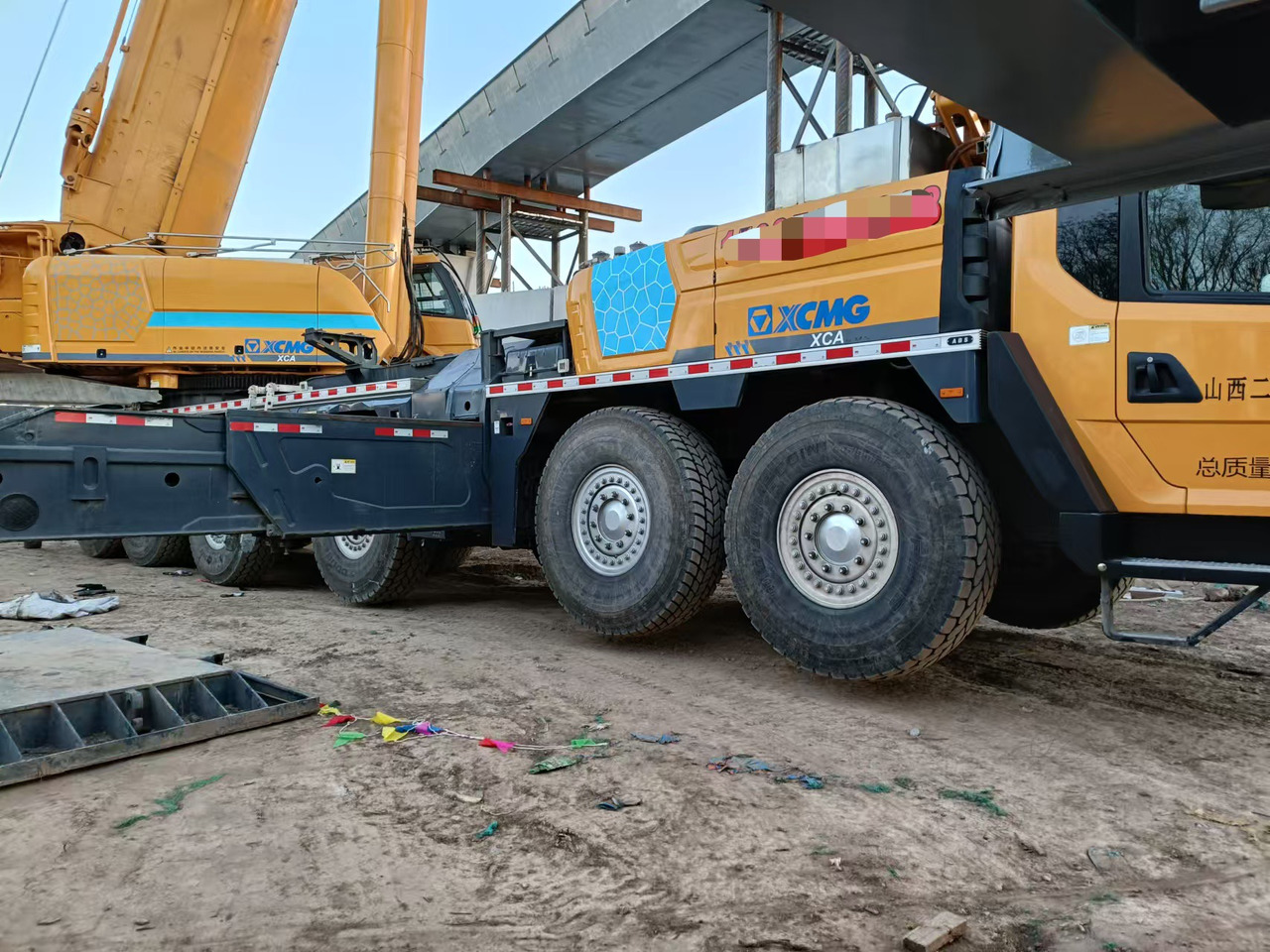 XCMG Official Used 460t All Terrain Crane XCA460 Hydraulic Truck Crane Hot Sale - Vinç për të gjitha terrenet: foto 5 XCMG Official Used 460t All Terrain Crane XCA460 Hydraulic Truck Crane Hot Sale - Vinç për të gjitha terrenet: foto 5