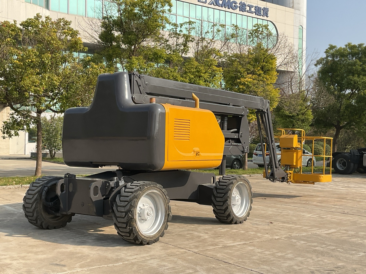XCMG Official Used Self Propelled Boom Lift GTBZ18 18m Cherry Picker Price List - Krah me çernjerë: foto 2 XCMG Official Used Self Propelled Boom Lift GTBZ18 18m Cherry Picker Price List - Krah me çernjerë: foto 2