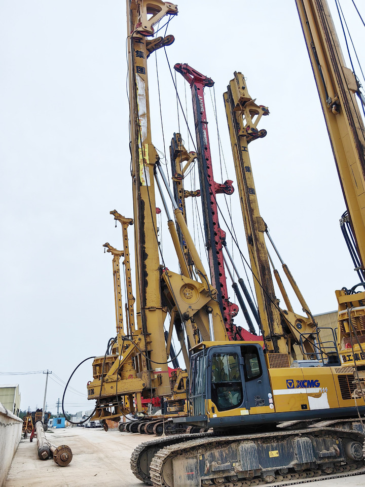 XCMG Offiical Used Rotary Drilling Rigs Drilling Machine XR220D Pile Drilling Rig For Sale - Sondë shpimi: foto 2 XCMG Offiical Used Rotary Drilling Rigs Drilling Machine XR220D Pile Drilling Rig For Sale - Sondë shpimi: foto 2