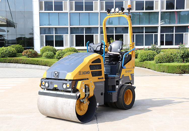 XCMG XD120VT diesel 2ton Light Mini Road Roller Machine - Rul rrugësh: foto 3 XCMG XD120VT diesel 2ton Light Mini Road Roller Machine - Rul rrugësh: foto 3