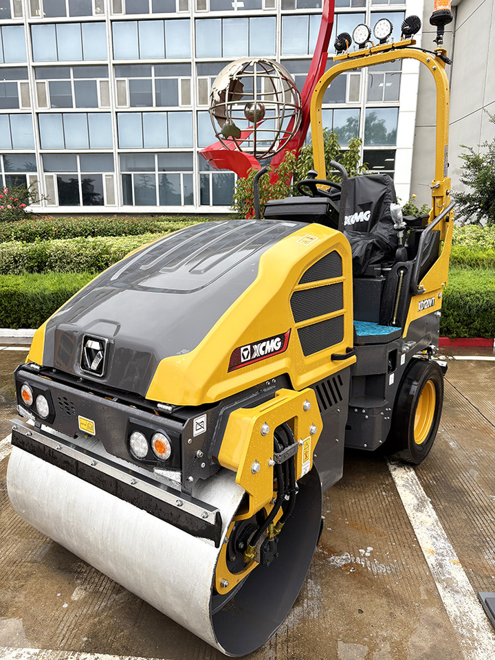 XCMG XD120VT diesel 2ton Light Mini Road Roller Machine - Rul rrugësh: foto 2 XCMG XD120VT diesel 2ton Light Mini Road Roller Machine - Rul rrugësh: foto 2