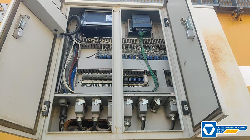 XCMG XGC650 650 ton second hand crawler crane for sale - Vinç me zinxhir: foto 5 XCMG XGC650 650 ton second hand crawler crane for sale - Vinç me zinxhir: foto 5