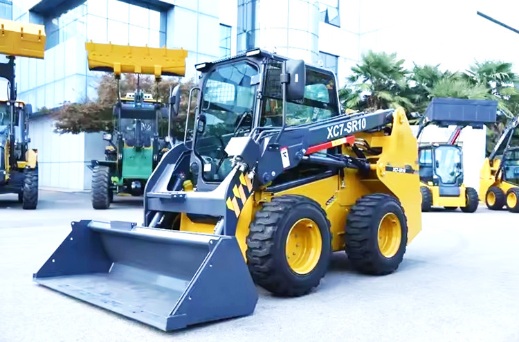 XCMG diesel skid steer wheel loader XC7-SR10 1ton machine price - Mini fadrom: foto 4 XCMG diesel skid steer wheel loader XC7-SR10 1ton machine price - Mini fadrom: foto 4