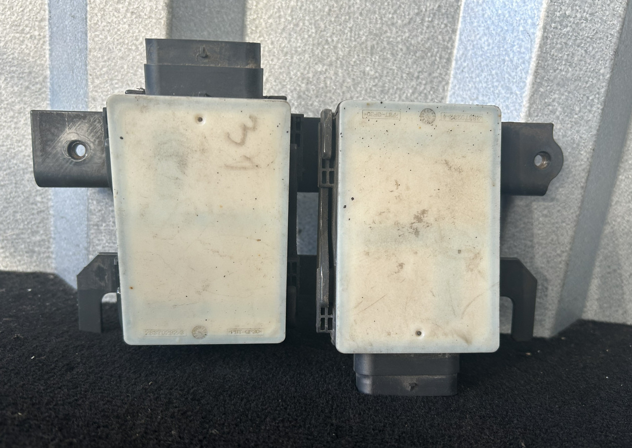 ACTROS MP4 RBZ RADAR CONTROL MODULE - ECU: foto 1 ACTROS MP4 RBZ RADAR CONTROL MODULE - ECU: foto 1